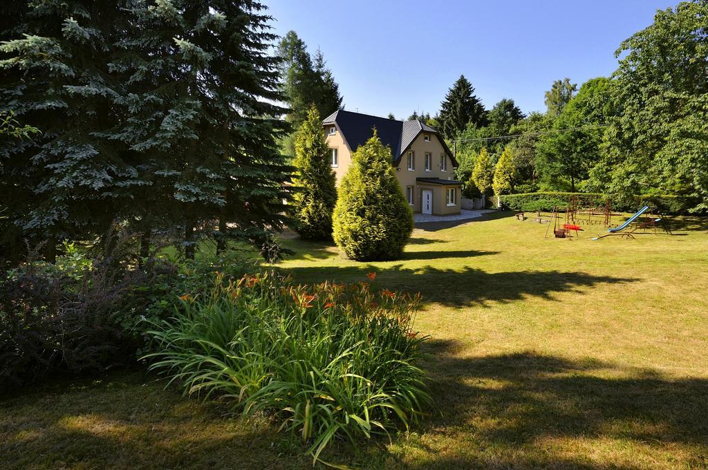 Vila Vlci Hora Krásná Lípa Ruang foto